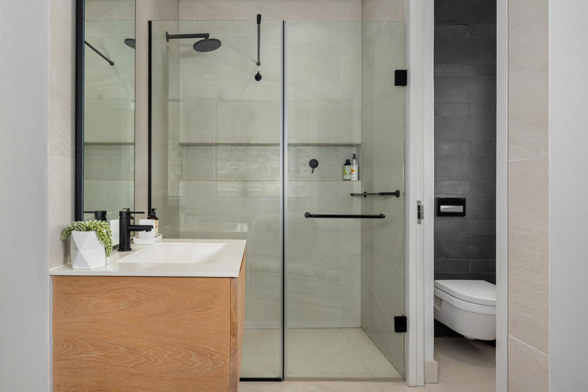 Apartment 169 On Main Luxury