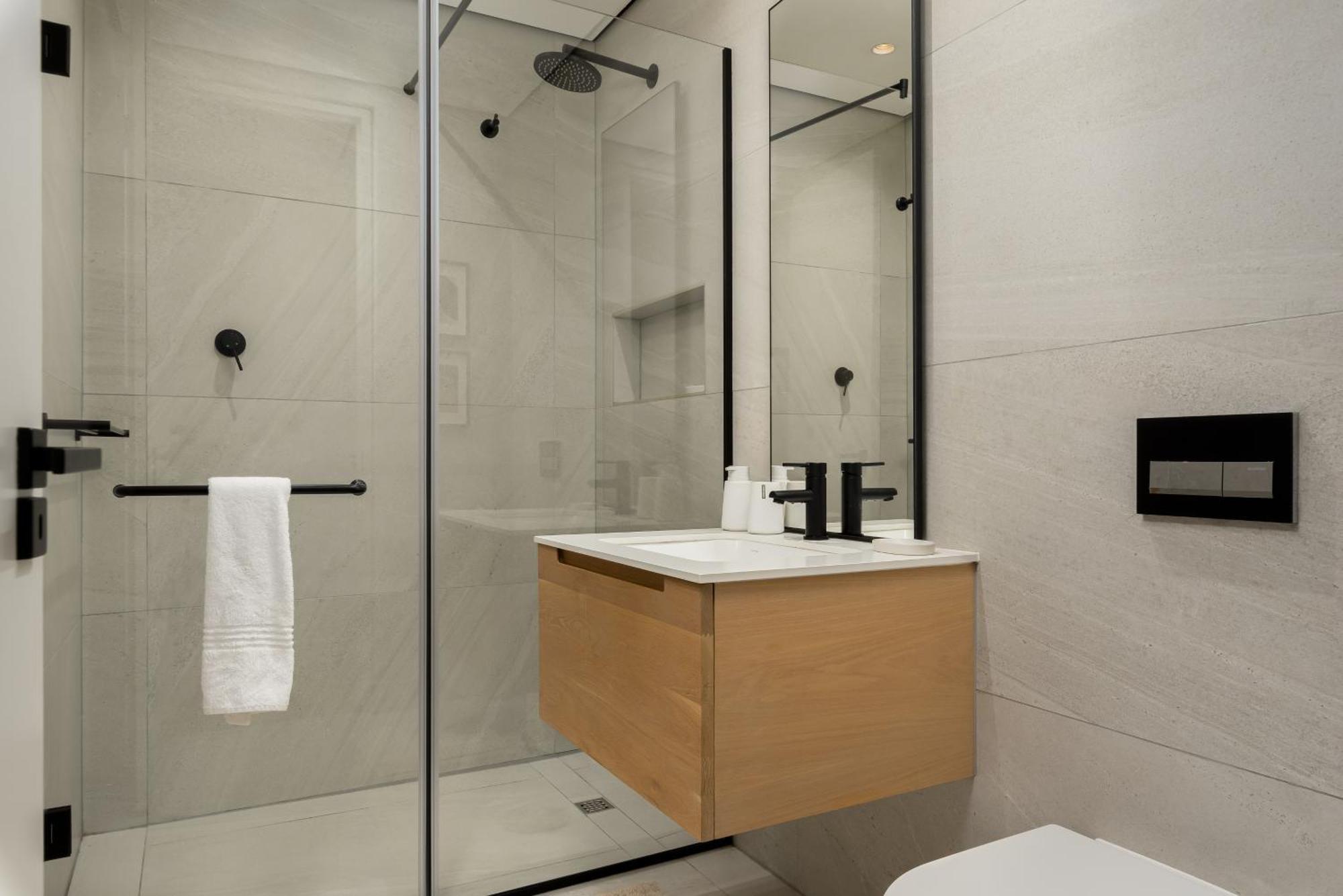 Apartment 169 On Main Luxury *